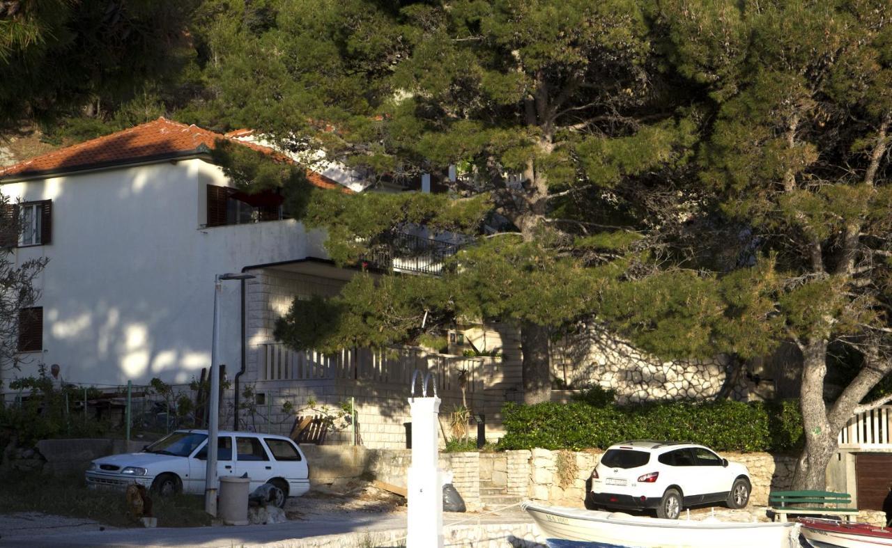 Apartments By The Sea Brela, Makarska - 11821 Esterno foto